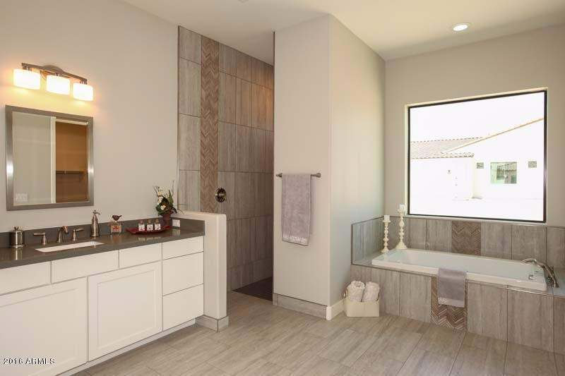 1113 N 107th Place, Mesa, AZ 85207