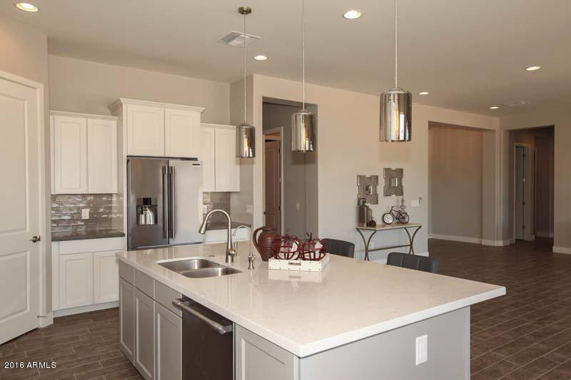 1113 N 107th Place, Mesa, AZ 85207