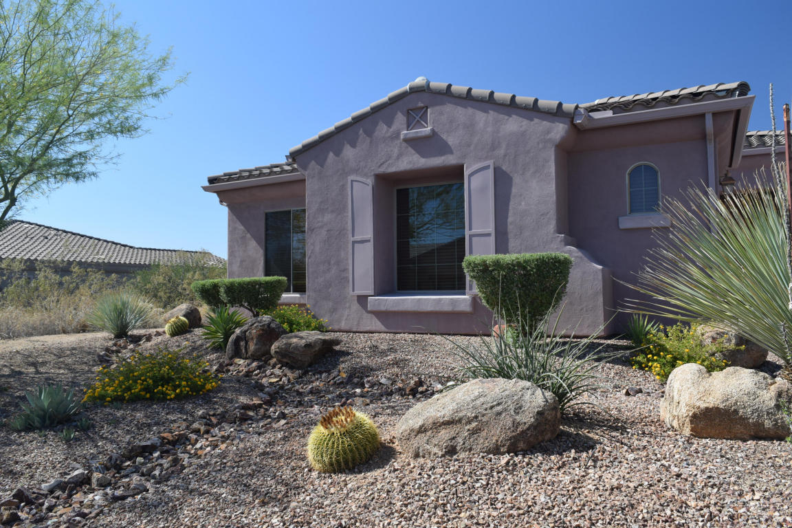 8714 E NANCE Street, Mesa, AZ 85207