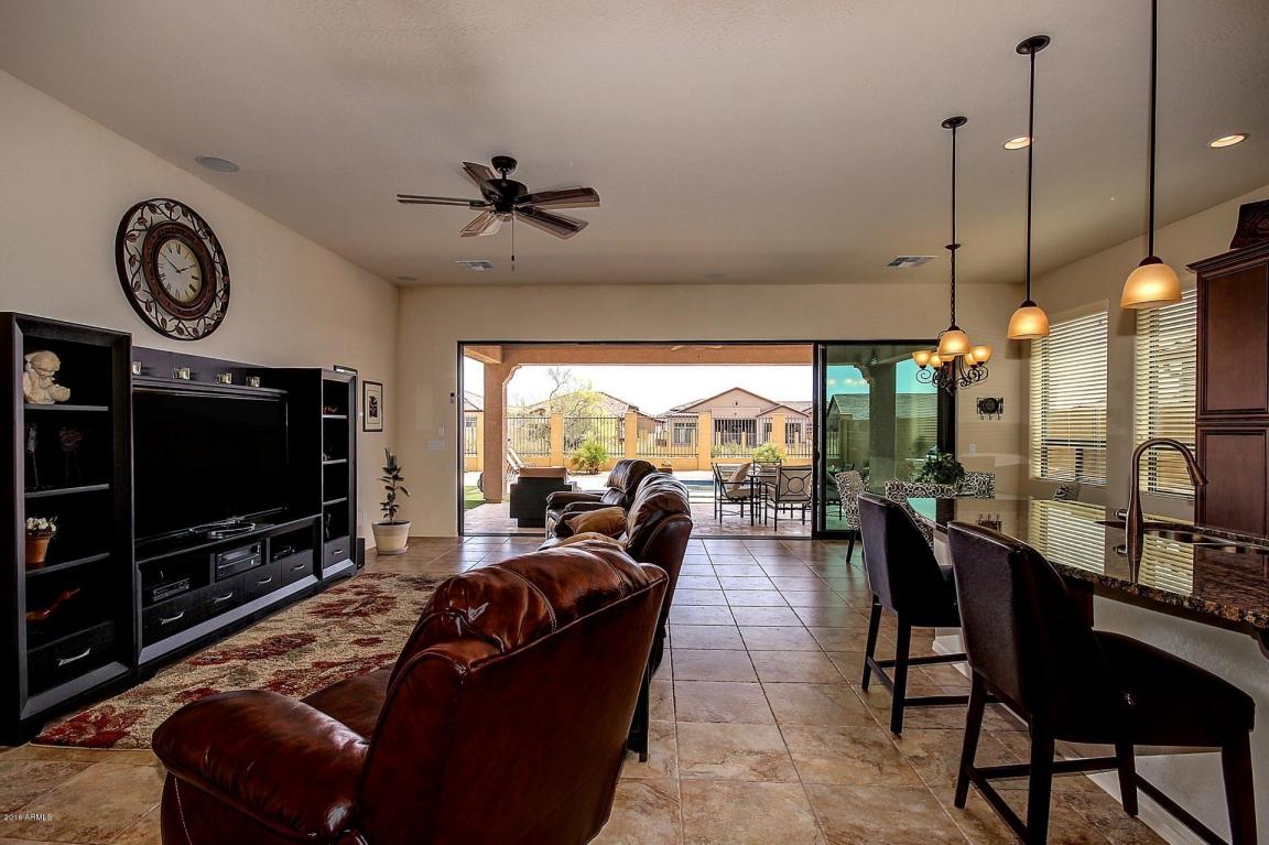 8545 E KENWOOD Street, Mesa, AZ 85207