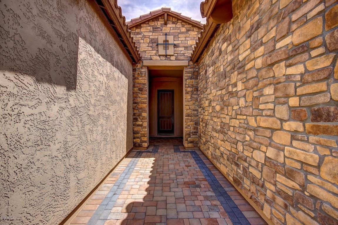 8545 E KENWOOD Street, Mesa, AZ 85207
