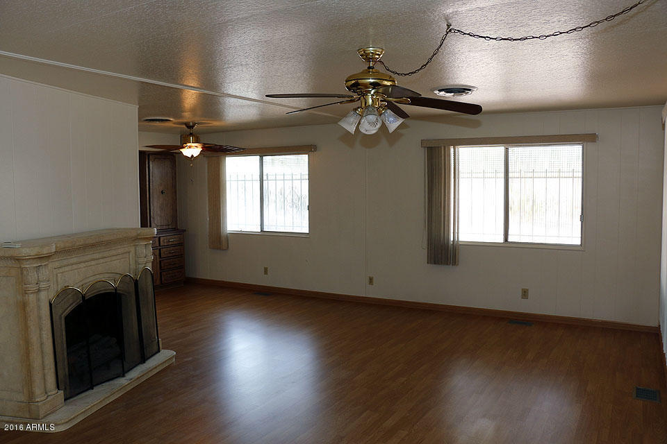 300 S 74TH Way, Mesa, AZ 85208