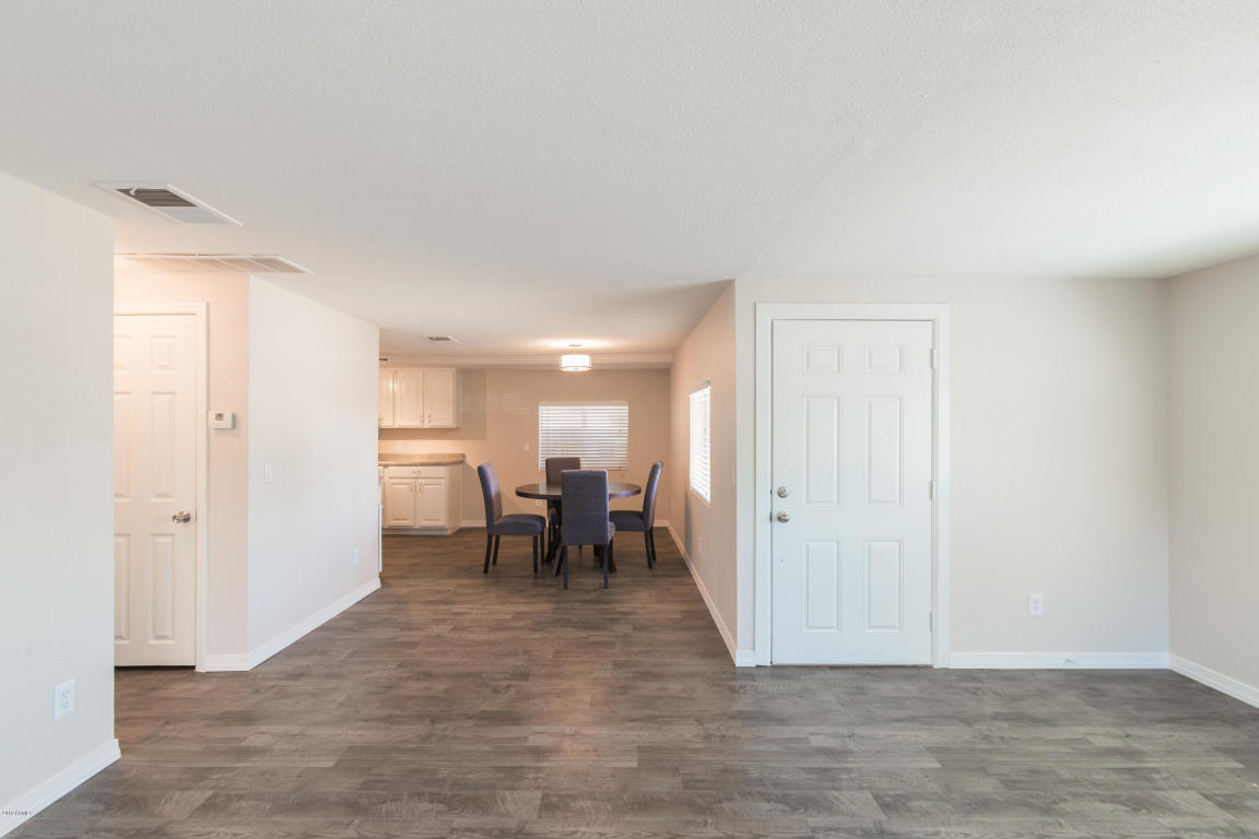 8010 E 3RD Avenue, Mesa, AZ 85208
