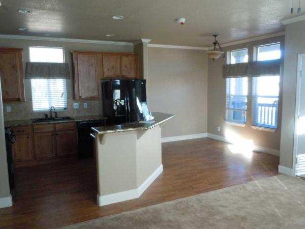 Holiday Palms Mobile Home Park9302 E. Broadway #003Mesa, AZ 85208