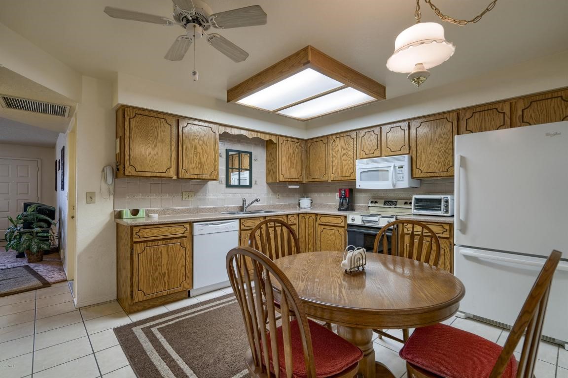 2064 S Farnsworth Drive, Mesa, AZ 85209