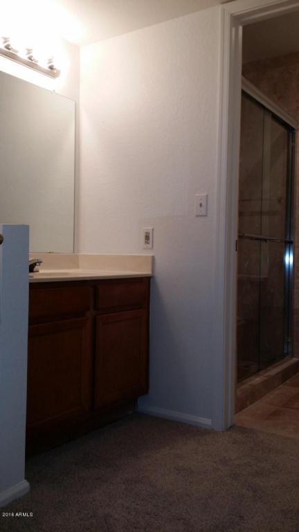 533 W GUADALUPE Road, Mesa, AZ 85210