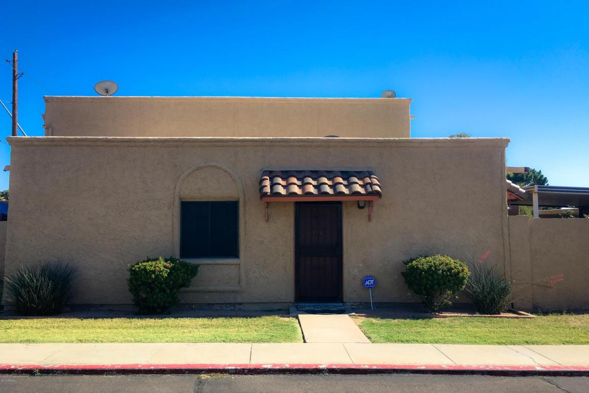 948 S ALMA SCHOOL Road, Mesa, AZ 85210