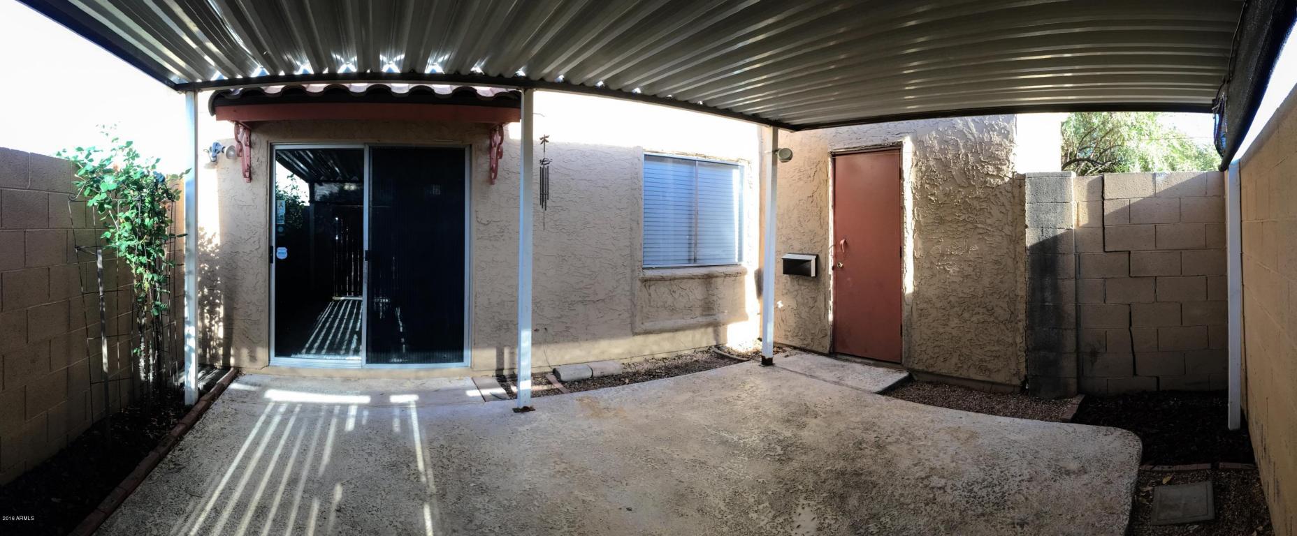 948 S ALMA SCHOOL Road, Mesa, AZ 85210