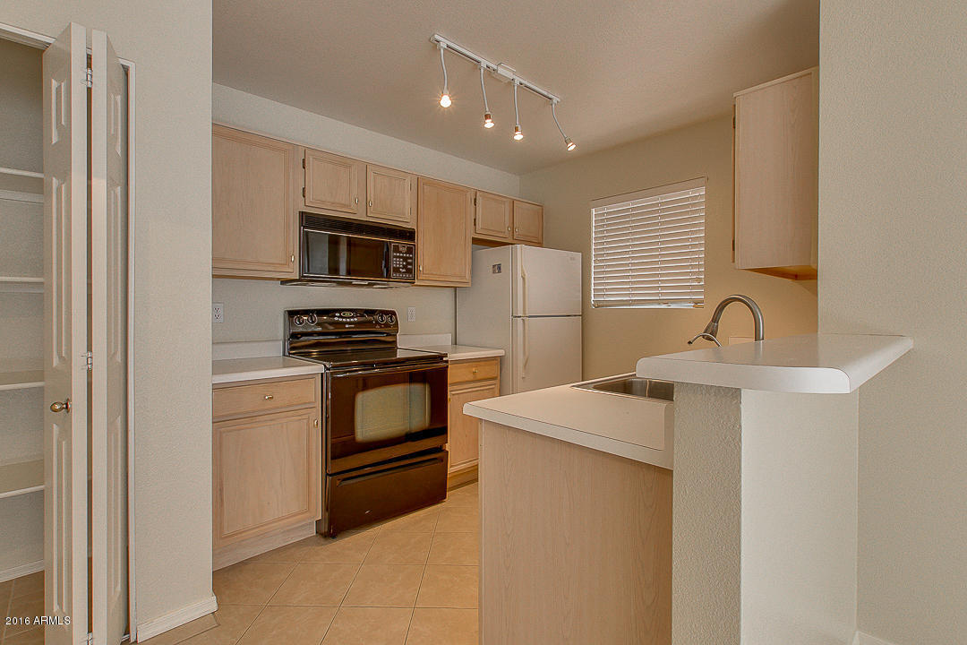 2301 E UNIVERSITY Drive, Mesa, AZ 85213