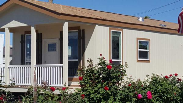 Trail Riders Holiday Park2512 E Main StreetB-20Mesa, AZ 85213