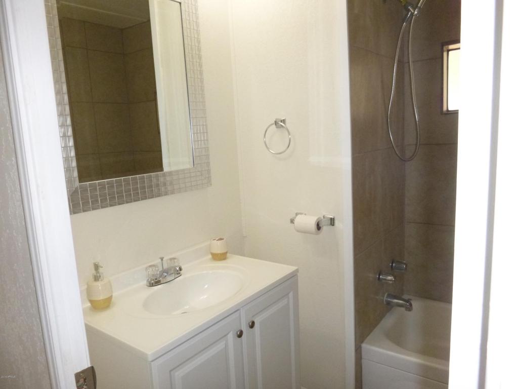 5727 E LELAND Street, Mesa, AZ 85215