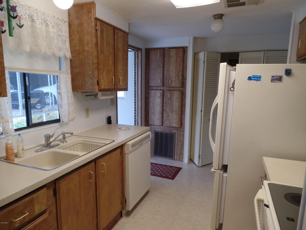 2146 N Rosburg Drive, Mesa, AZ 85215