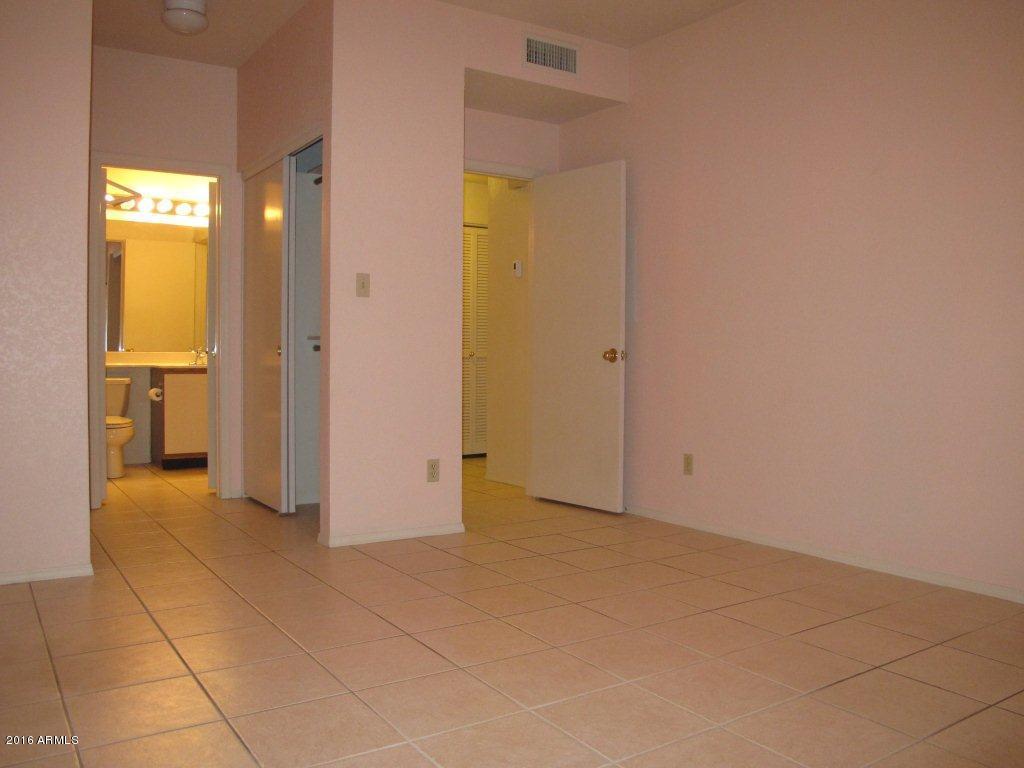2201 N COMANCHE Drive, Chandler, AZ 85224