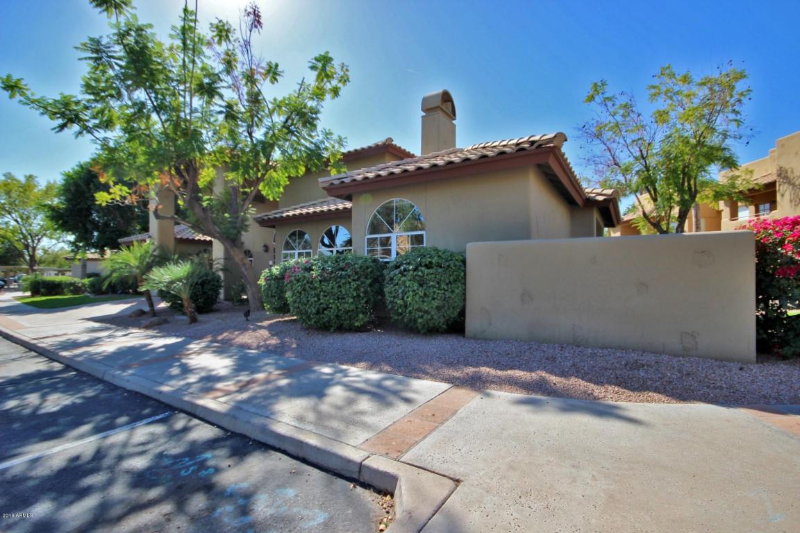 1825 W RAY Road, Chandler, AZ 85224