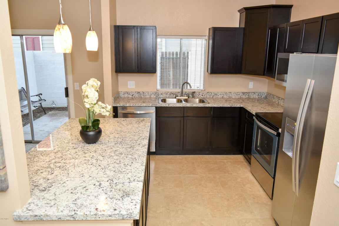 1600 N SABA Street, Chandler, AZ 85225