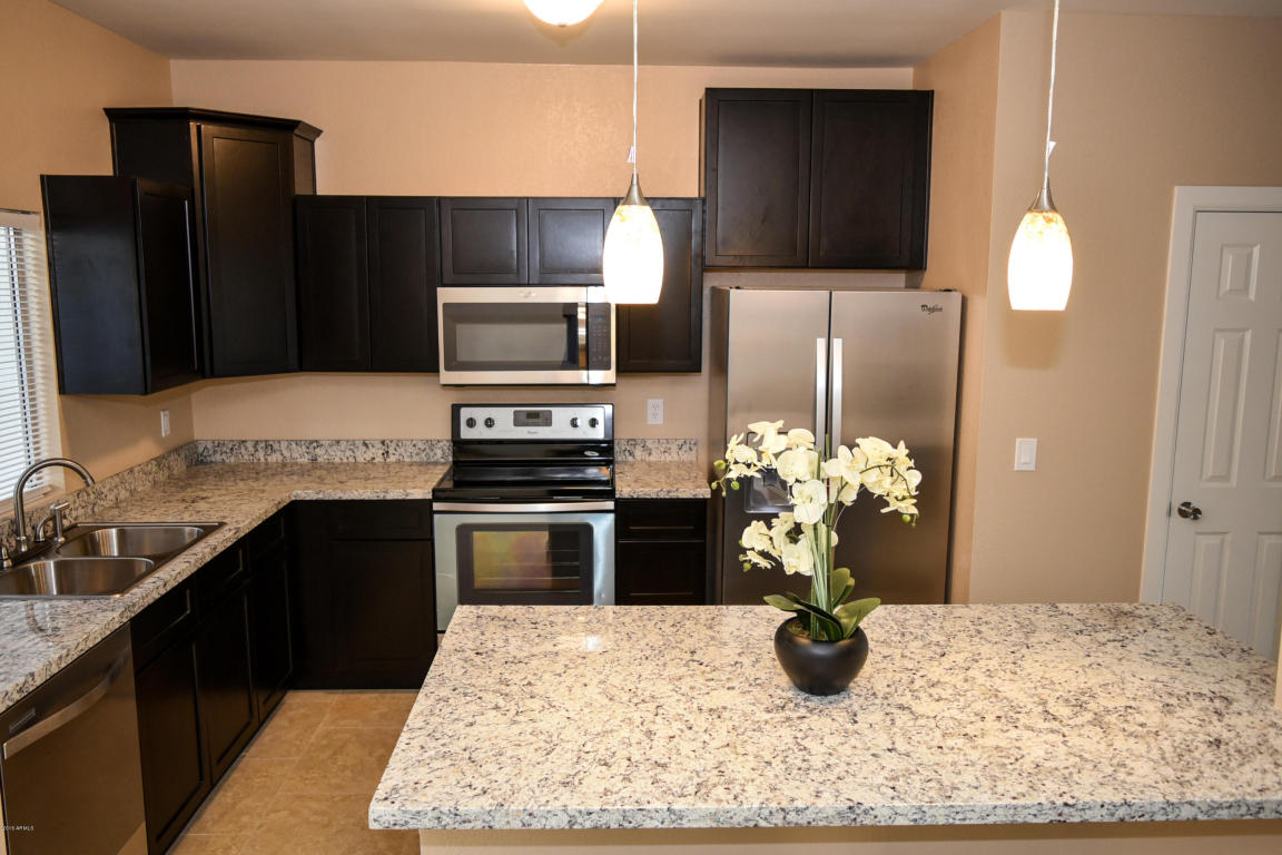 1600 N SABA Street, Chandler, AZ 85225