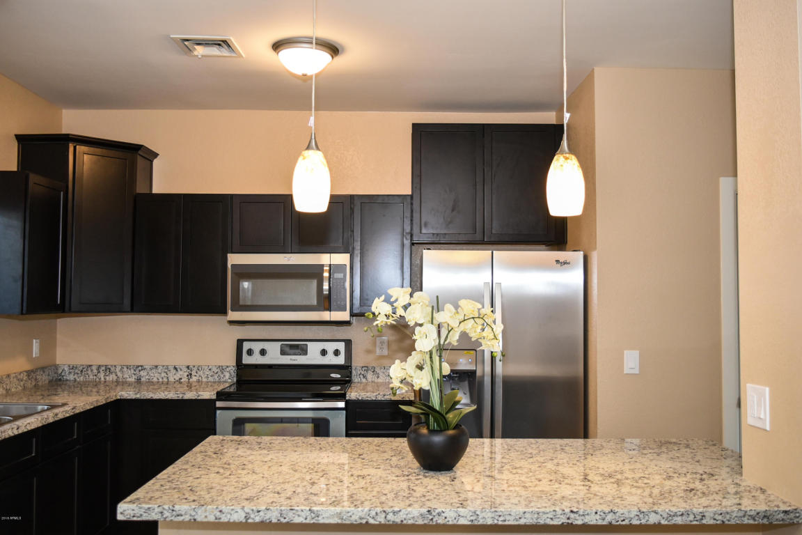 1600 N SABA Street, Chandler, AZ 85225