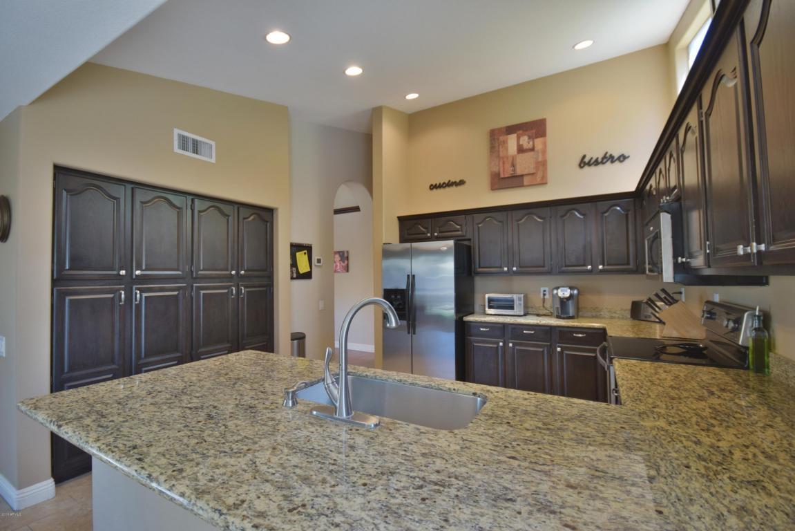 3136 W IRONWOOD Circle, Chandler, AZ 85226