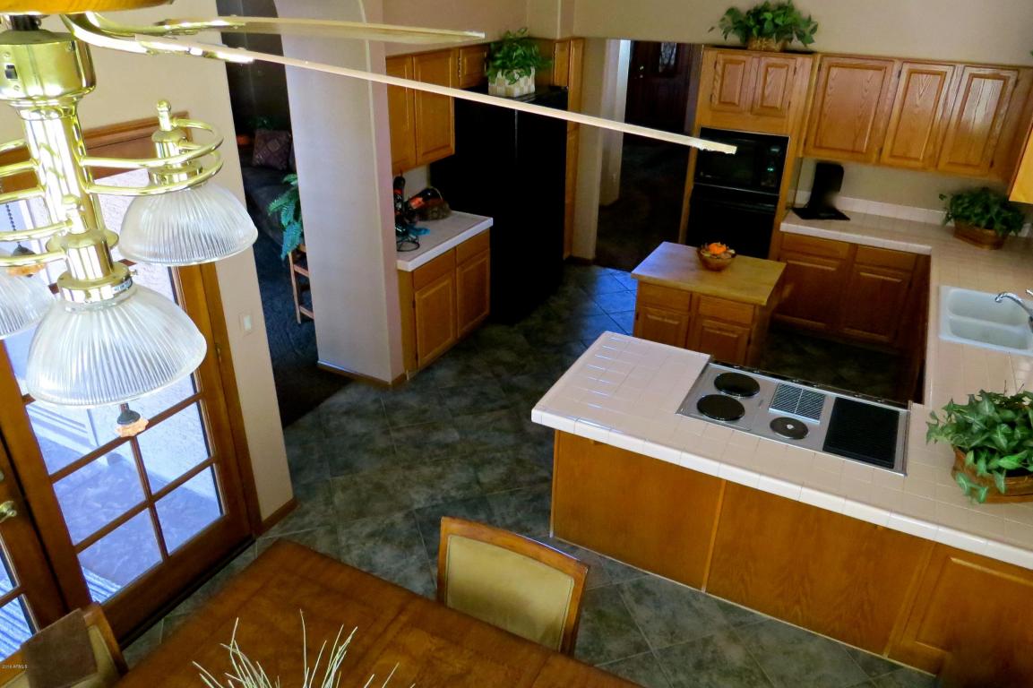 1043 W SHERRI Drive, Gilbert, AZ 85233