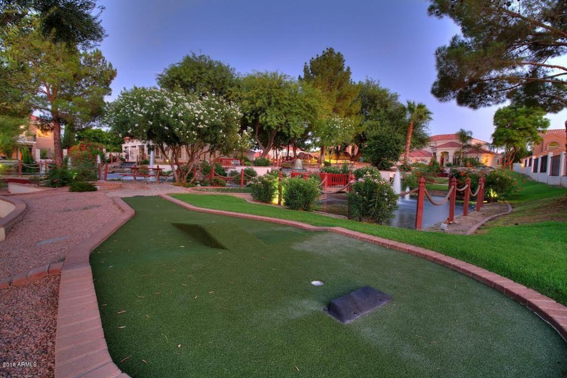 1572 W LAUREL Avenue, Gilbert, AZ 85233