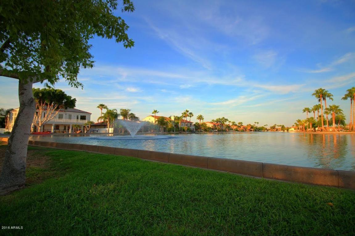 1572 W LAUREL Avenue, Gilbert, AZ 85233