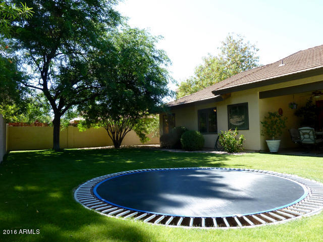 533 E MERRILL Avenue, Gilbert, AZ 85234