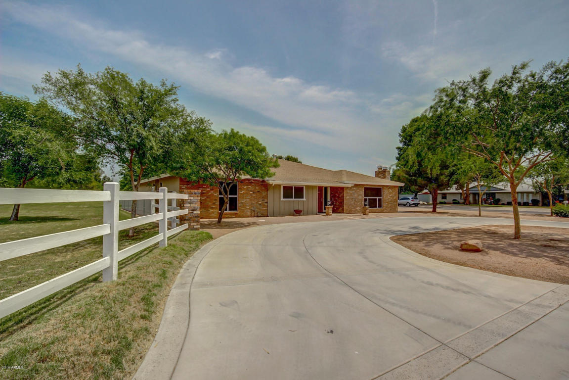966 E DESERT Lane, Gilbert, AZ 85234