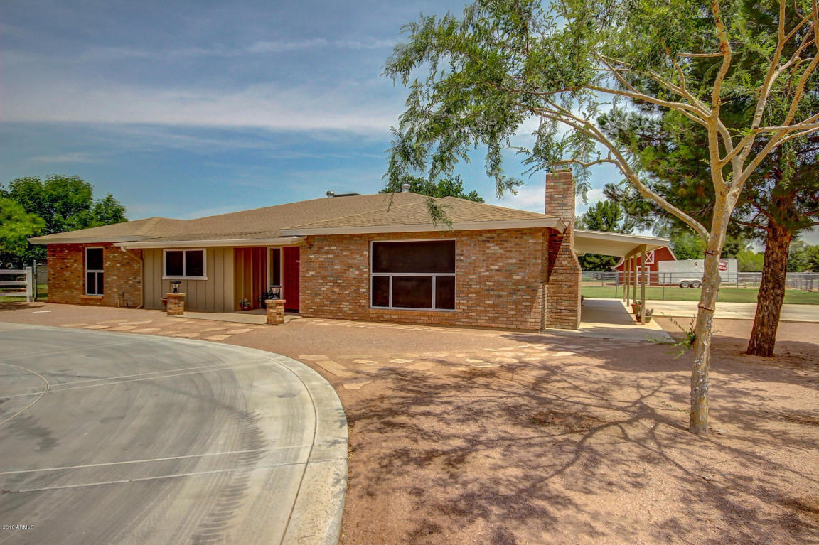 966 E DESERT Lane, Gilbert, AZ 85234