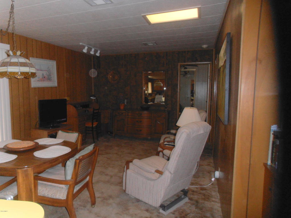 25612 S MONTANA Avenue, Sun Lakes, AZ 85248