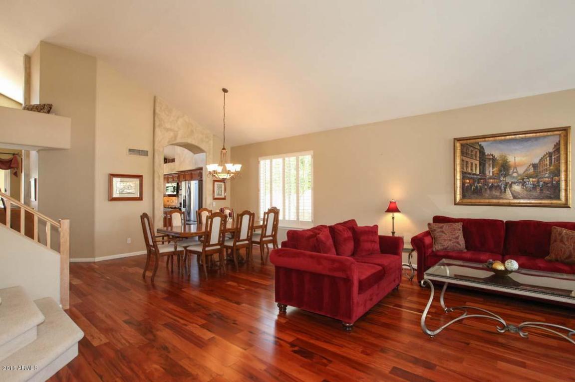 895 W AZALEA Drive, Chandler, AZ 85248