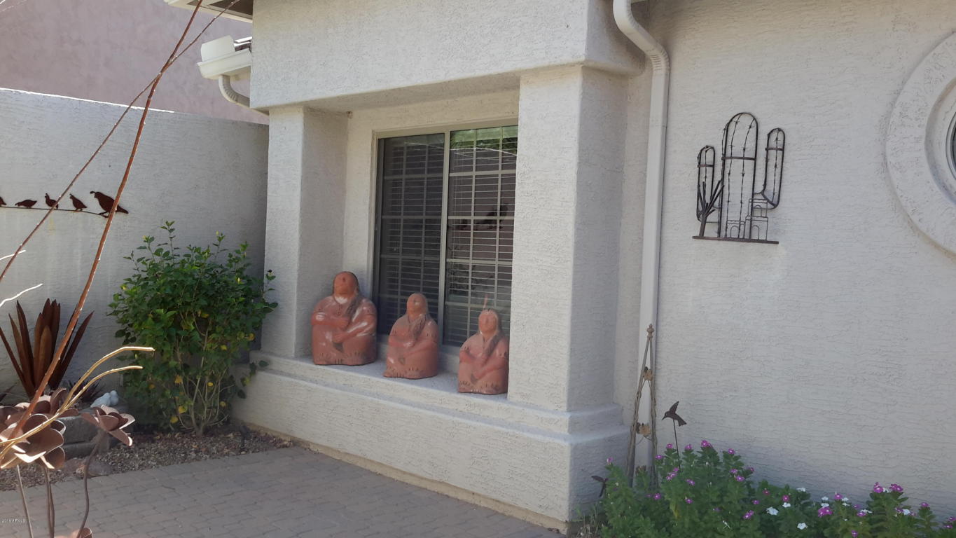 23715 S GLENBURN Drive, Sun Lakes, AZ 85248
