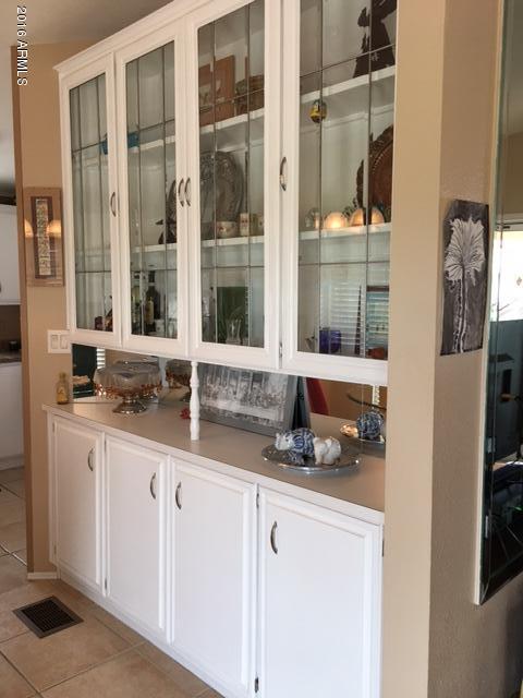 6472 S OAKMONT Drive, Chandler, AZ 85249