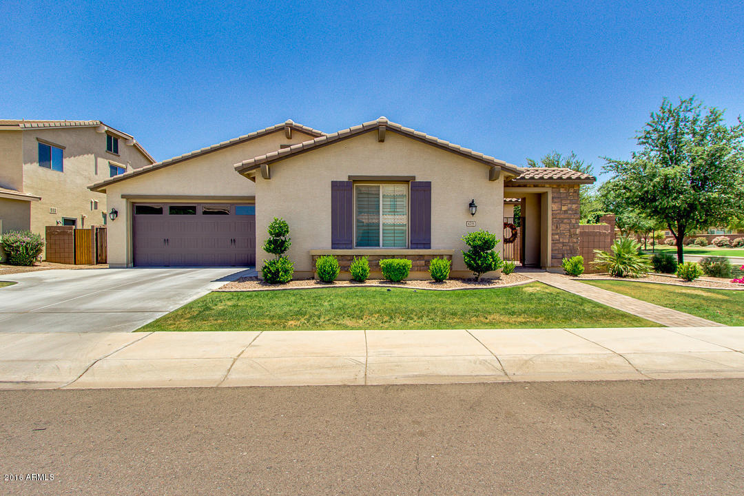 4235 S CROSSCREEK Drive, Chandler, AZ 85249