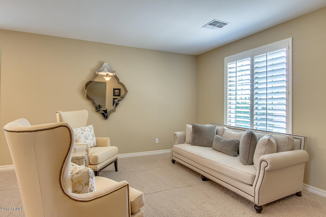 4235 S CROSSCREEK Drive, Chandler, AZ 85249