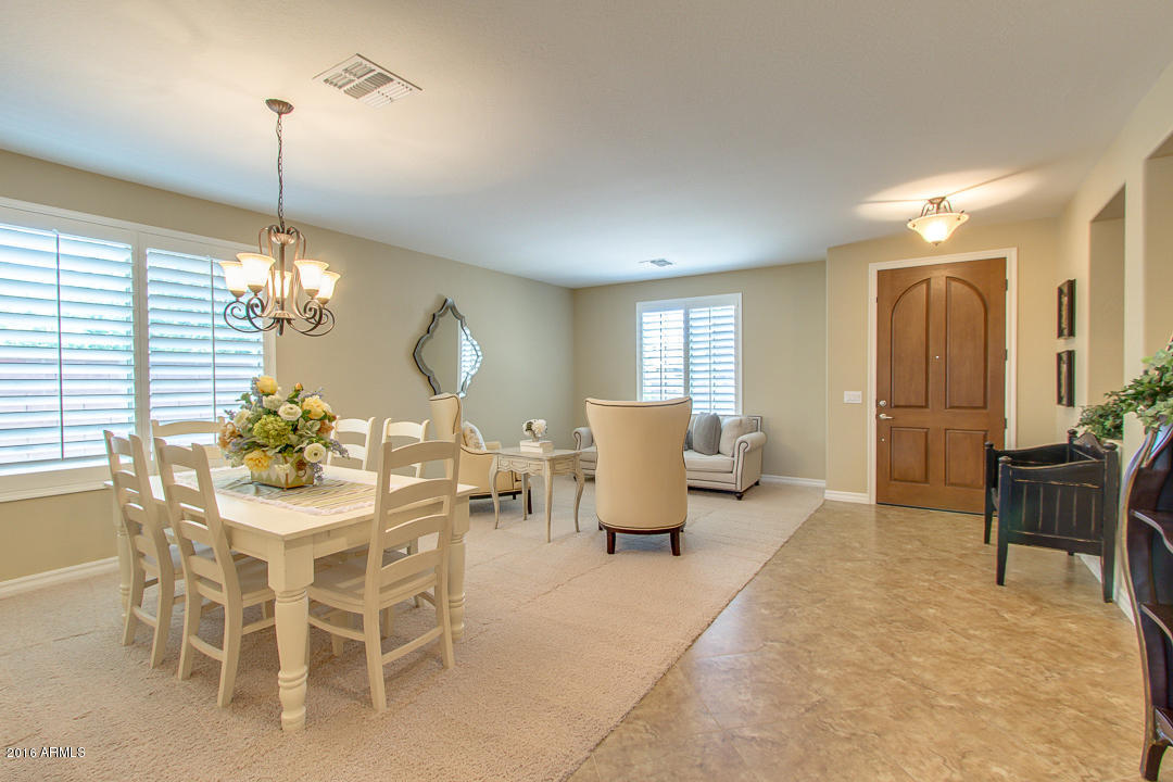 4235 S CROSSCREEK Drive, Chandler, AZ 85249