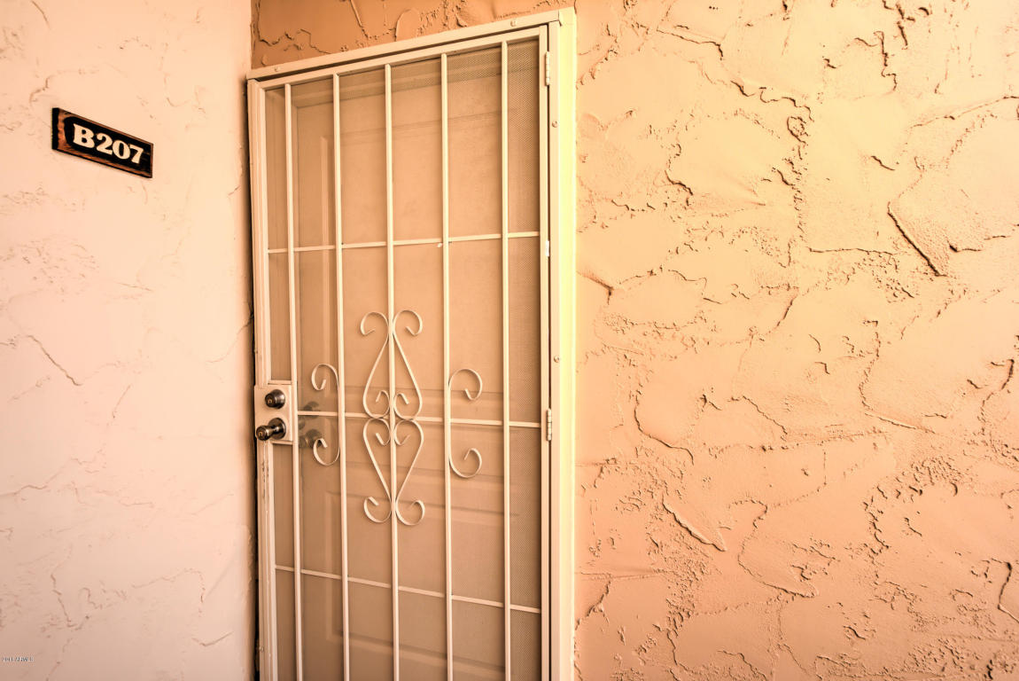8055 E THOMAS Road, Scottsdale, AZ 85251