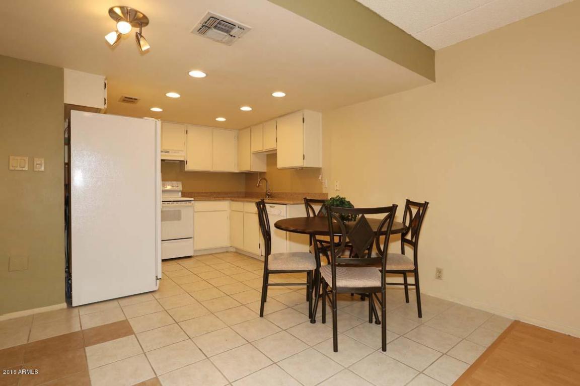 7830 E Camelback Road, Scottsdale, AZ 85251