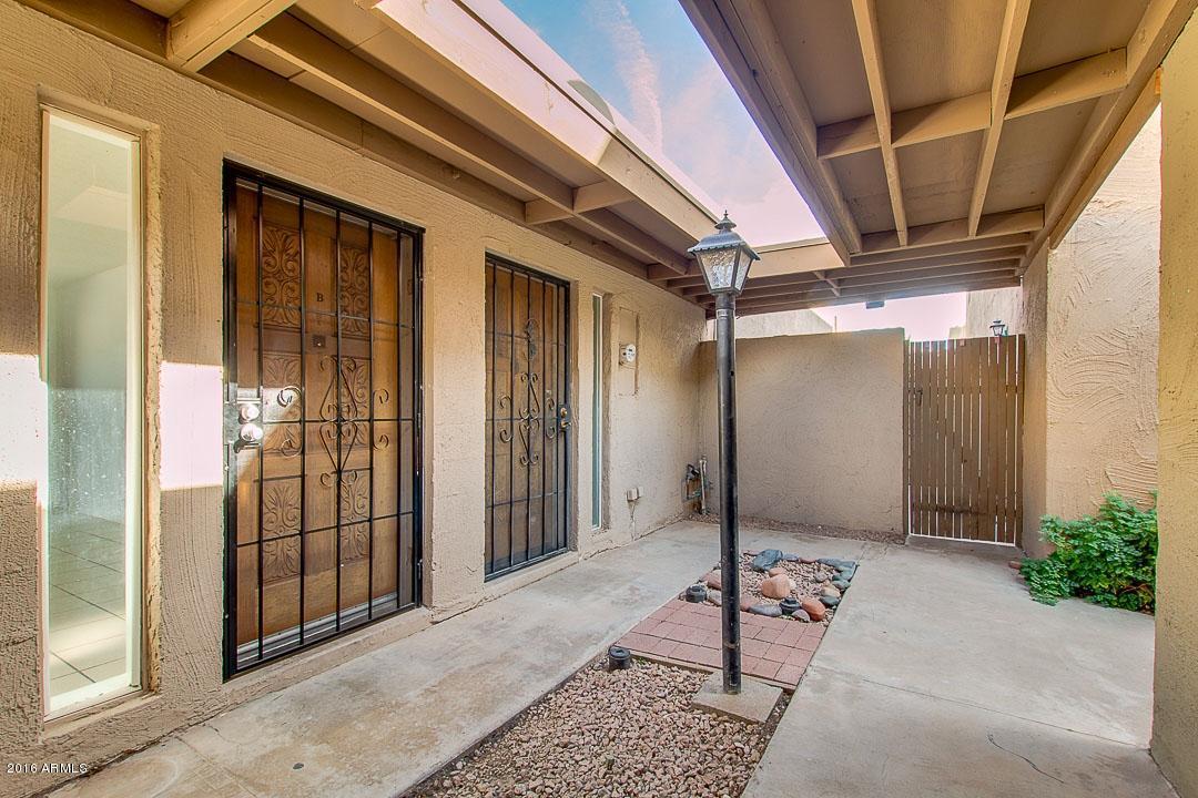 8576 E INDIAN SCHOOL Road, Scottsdale, AZ 85251