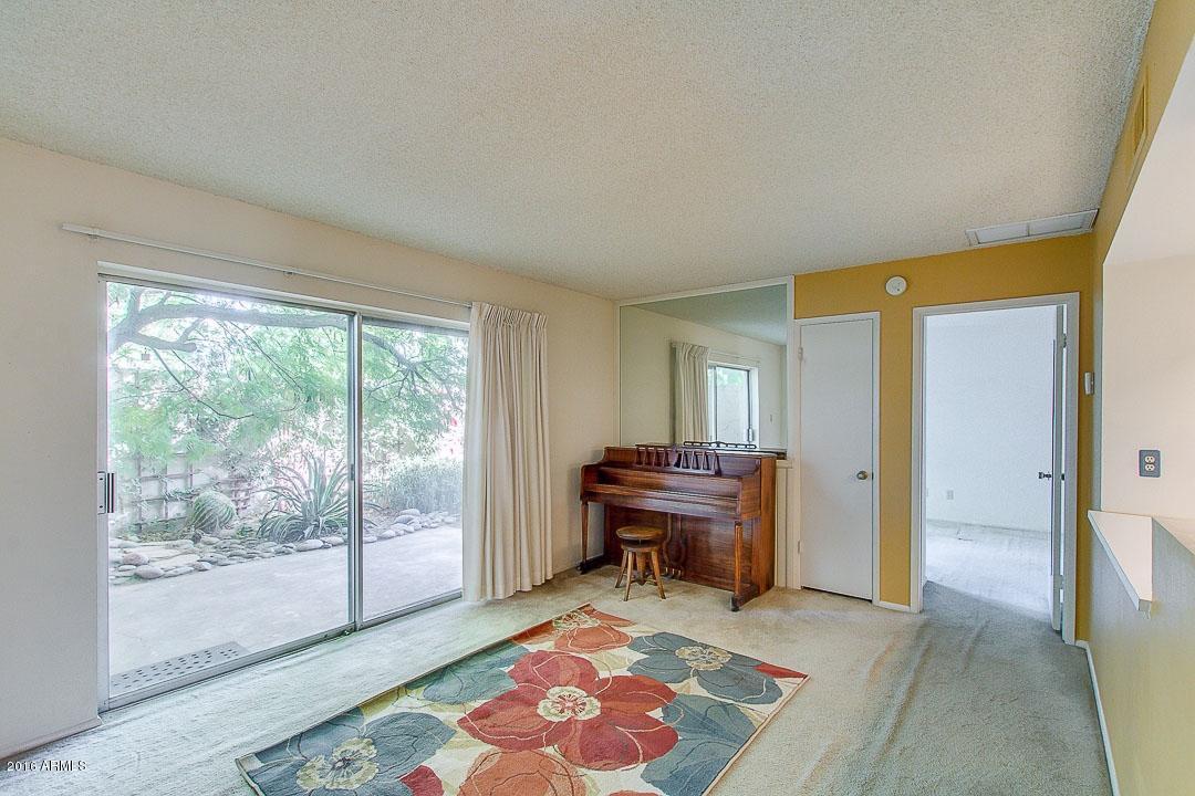 8576 E INDIAN SCHOOL Road, Scottsdale, AZ 85251