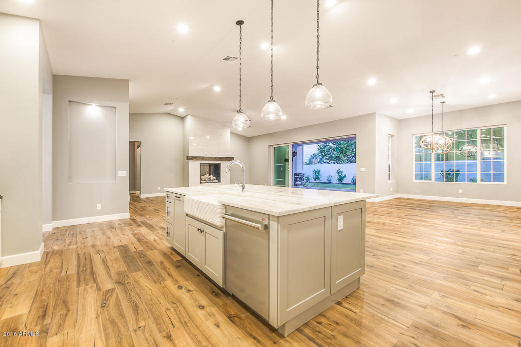 4812 N 68th Place, Scottsdale, AZ 85251