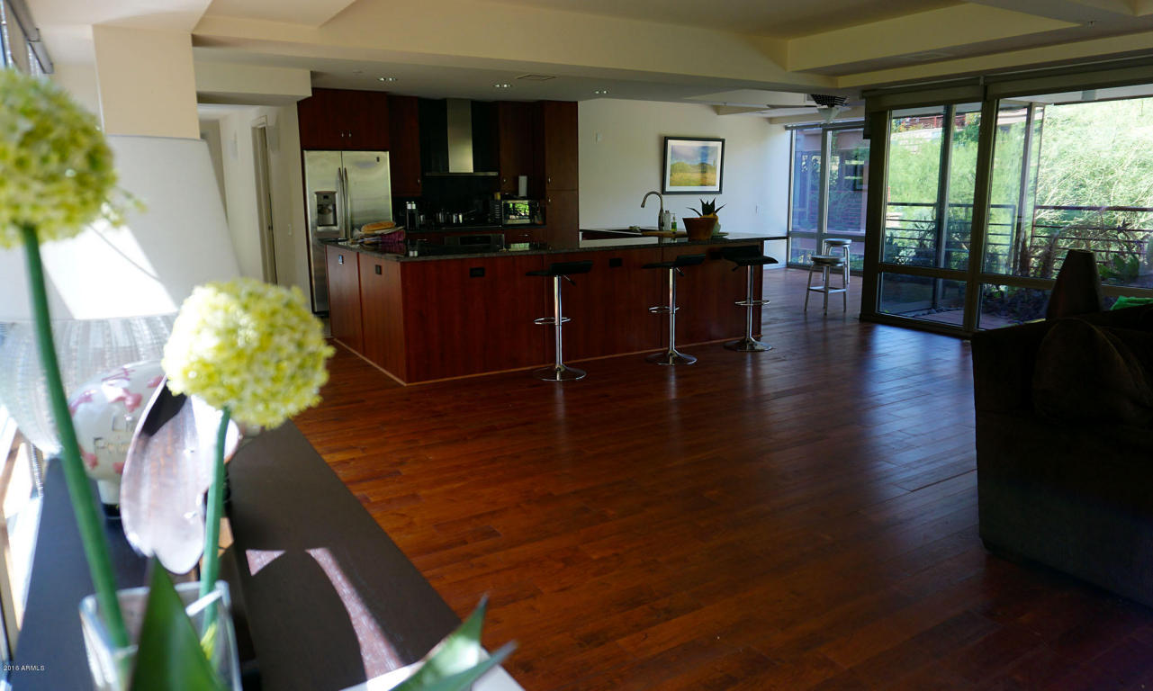 7167 E Rancho Vista Drive, Scottsdale, AZ 85251