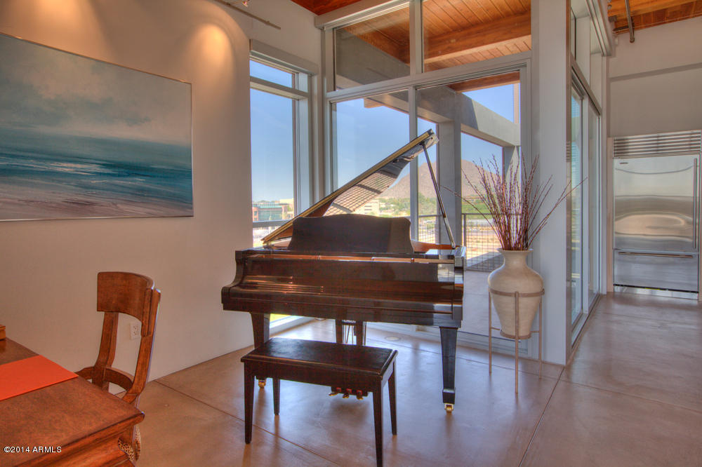 4739 N SCOTTSDALE Road, Scottsdale, AZ 85251