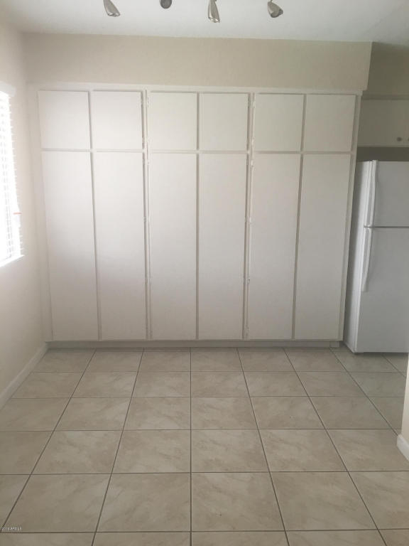 4950 N MILLER Road, Scottsdale, AZ 85251