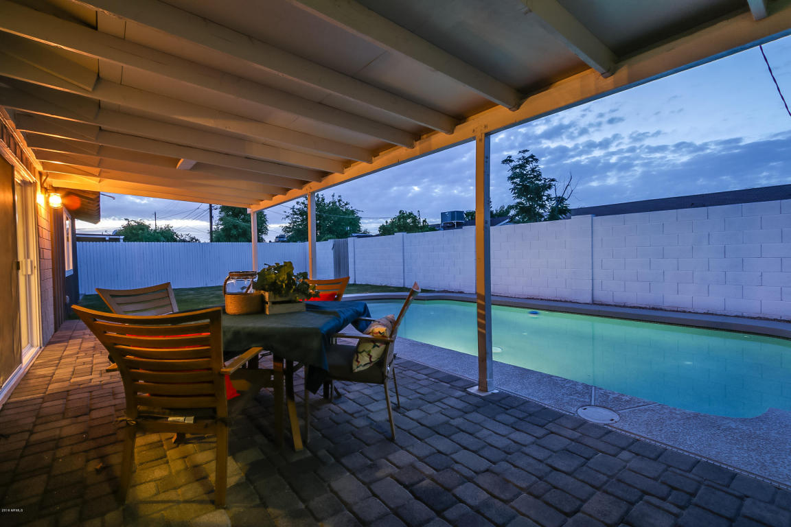 8238 E INDIANOLA Avenue, Scottsdale, AZ 85251