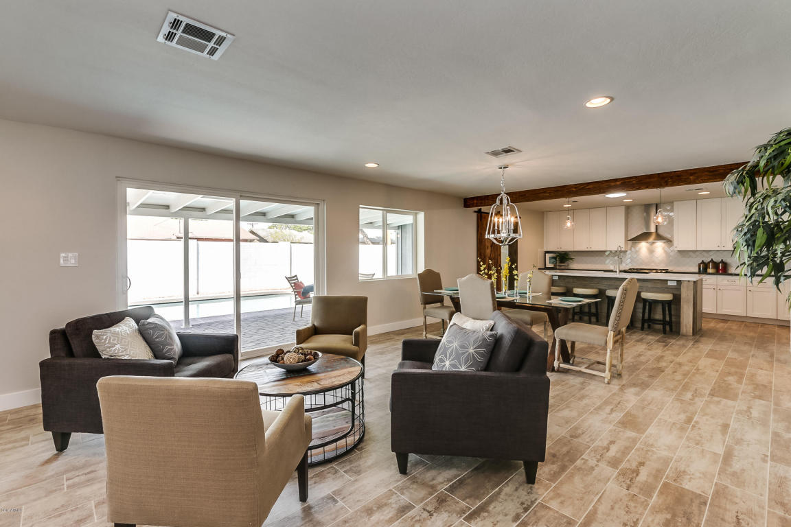 8238 E INDIANOLA Avenue, Scottsdale, AZ 85251