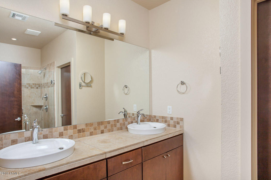 6937 E 6TH Street, Scottsdale, AZ 85251