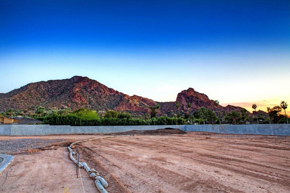 5695 E VILLAGE Drive, Paradise Valley, AZ 85253