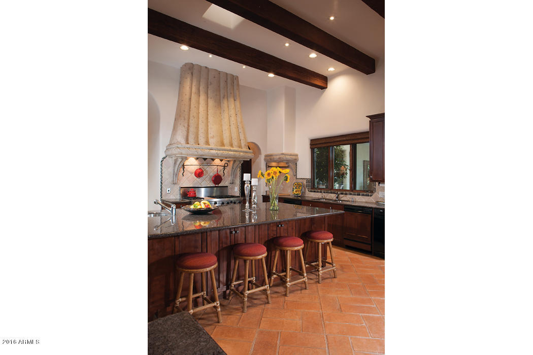 5723 N Wilkinson Road, Paradise Valley, AZ 85253