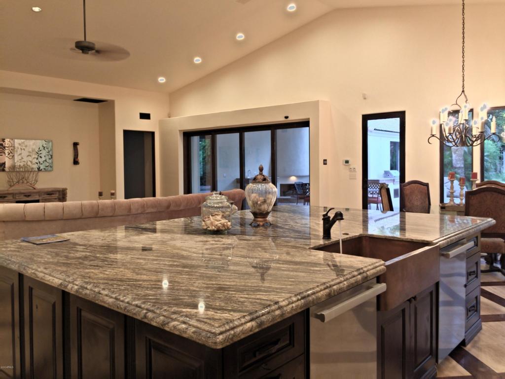 9141 N 70TH Street, Paradise Valley, AZ 85253