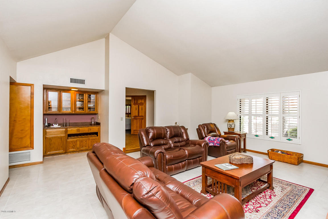 6214 E KINGS Avenue, Scottsdale, AZ 85254